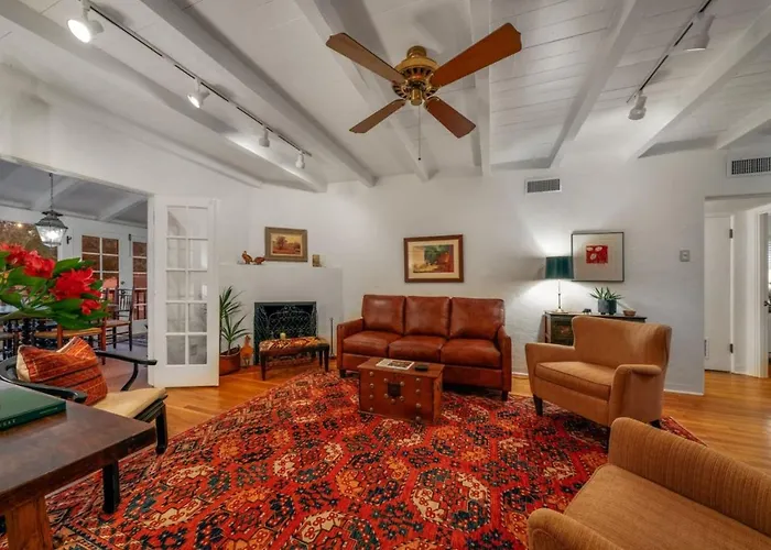 Pool, Historic And Charming, 2br 2ba, Fenced Yard Сasa de vacaciones Tucson