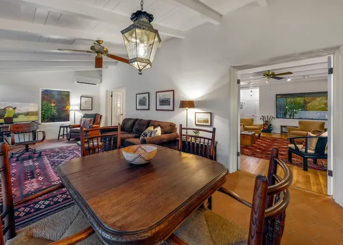 Сasa de vacaciones Pool, Historic And Charming, 2br 2ba, Fenced Yard *