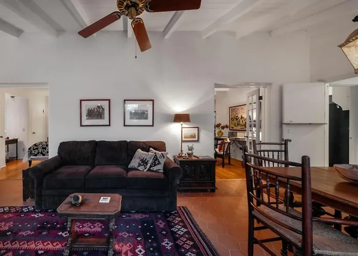 Pool, Historic And Charming, 2br 2ba, Fenced Yard Tucson