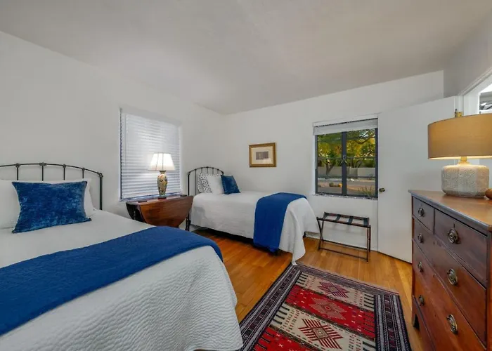 Pool, Historic And Charming, 2br 2ba, Fenced Yard *